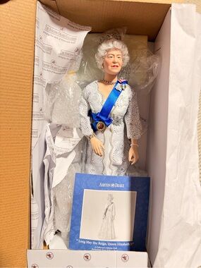 Ashton-Drake Queen Elizabeth II Collector Doll - White Gown with Blue Sash